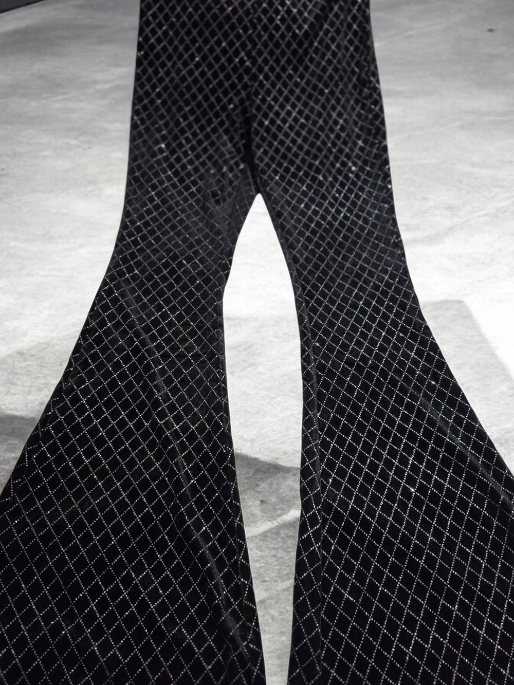 Bear Dance Black Velvet Pants with Silver Diamond Accent Size L EUC.